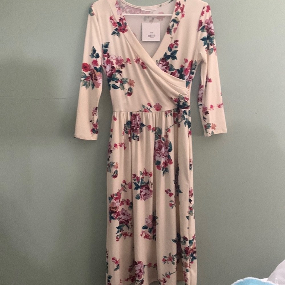 BNWT Reborn J dress. Size small